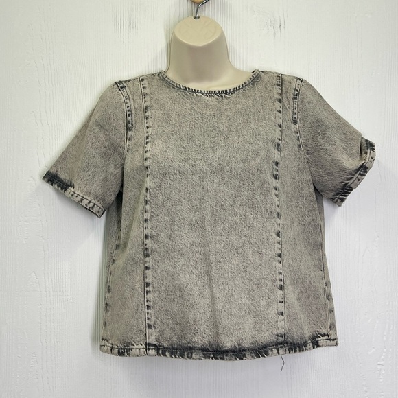 Zara - Black And White Stonewashed Crewneck Button Down Back Shirt Size Medium - Picture 5 of 10